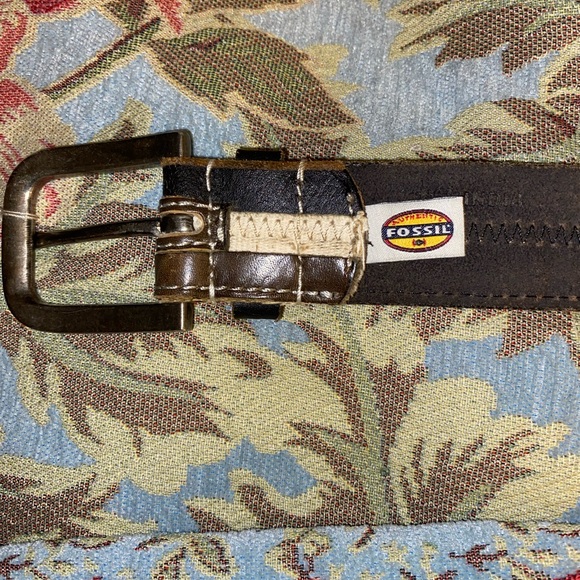 Fossil Genuine Leather Belt - Picture 5 of 9